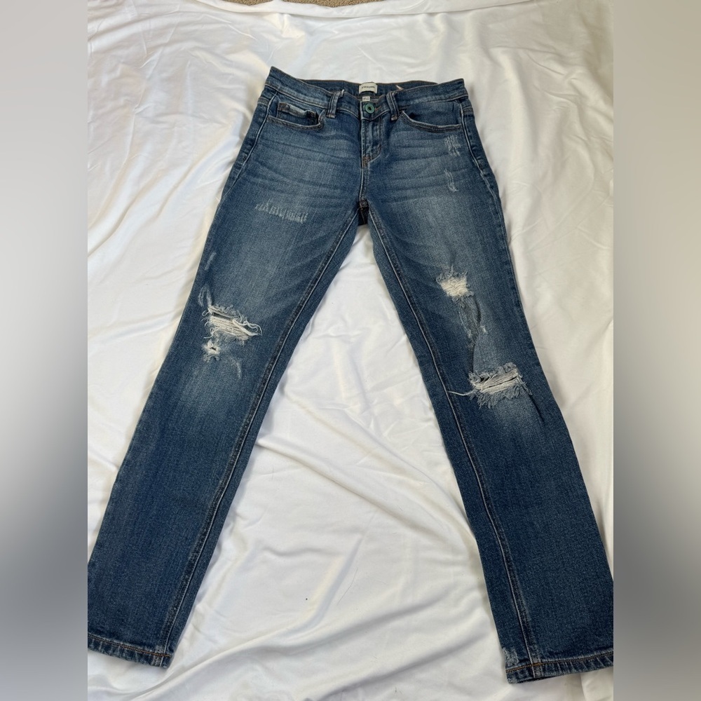 Sneak Peek Mid Rise Straight Leg Jeans- EUC